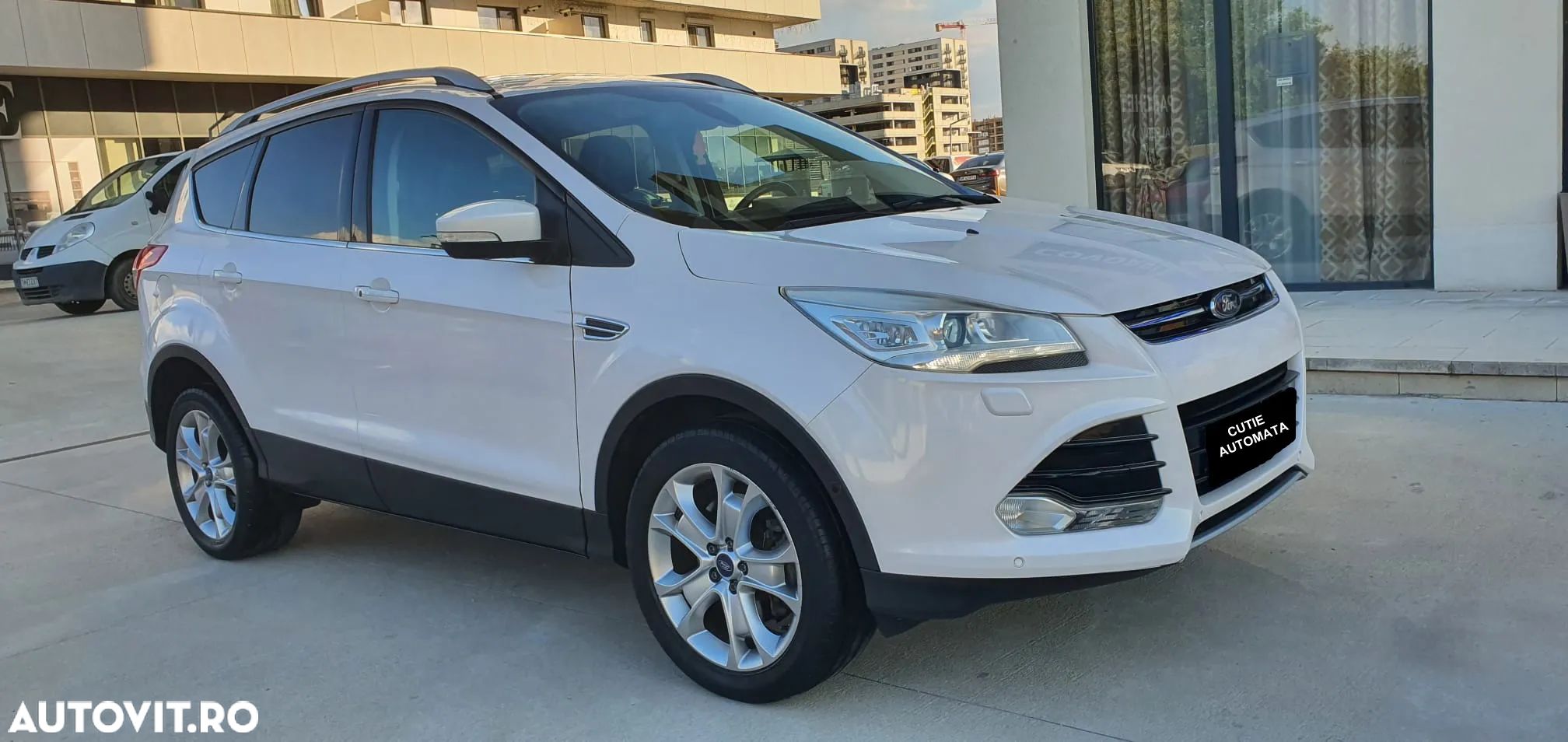 Ford Kuga - 1