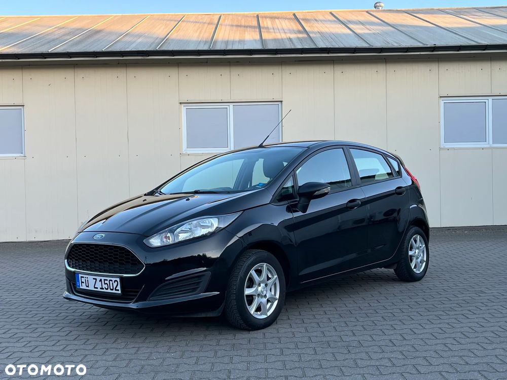 Ford Fiesta 1.25 Ghia - 23