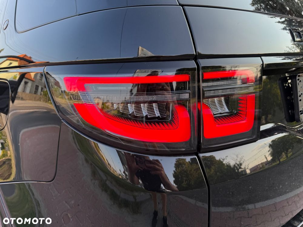 Land Rover Discovery Sport P300e R-Dynamic S - 35