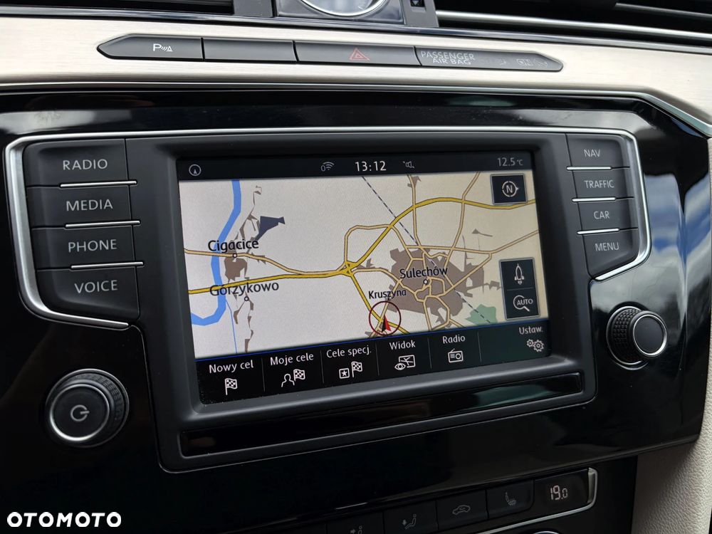 Volkswagen Passat Variant 1.8 TSI (BlueMotion Technology) DSG Highline - 27