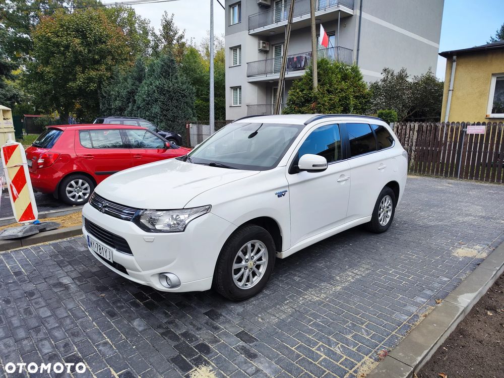 Mitsubishi Outlander 2.0 4WD - 12