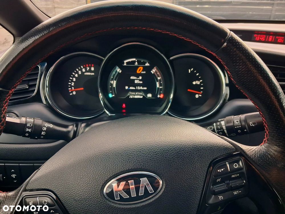 Kia Ceed 1.6 T-GDI GT - 24