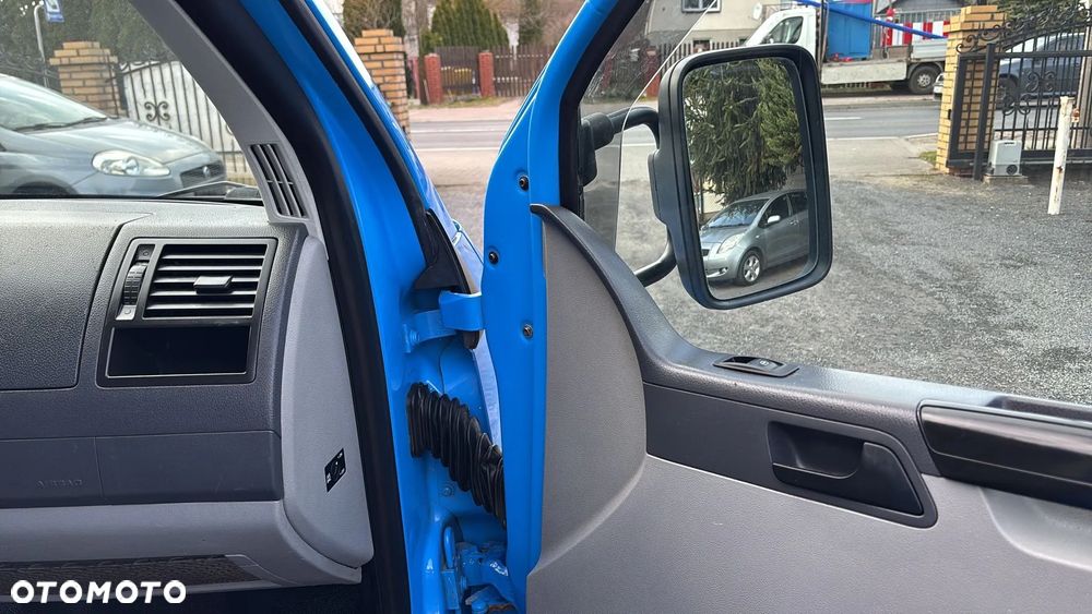 Volkswagen Transporter T5 - 14