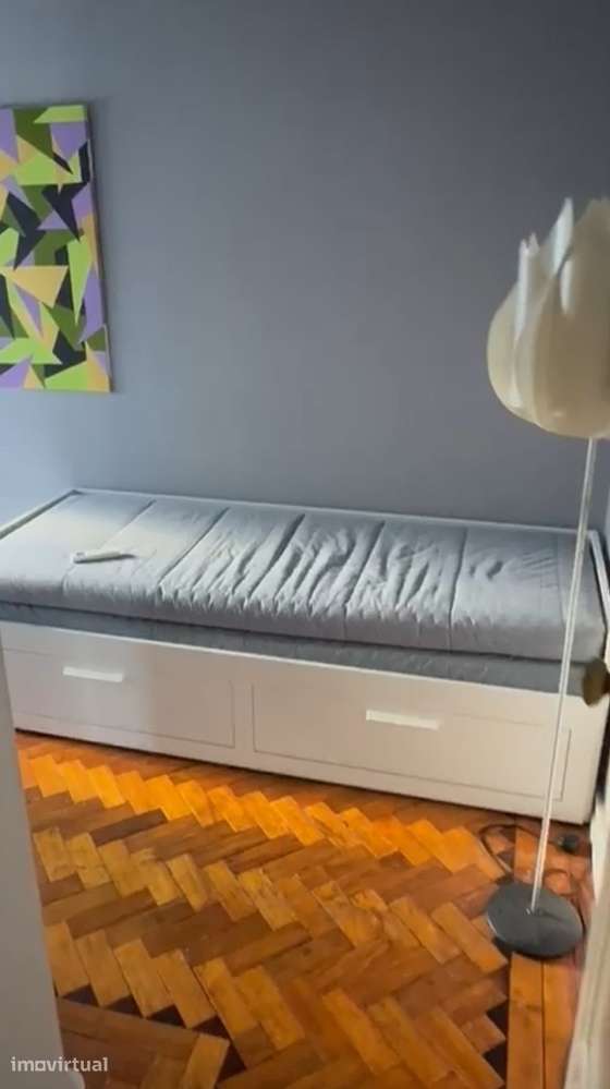 Quarto com cama individual com ar condicionado e casa de banho privada - Grande imagem: 2/10