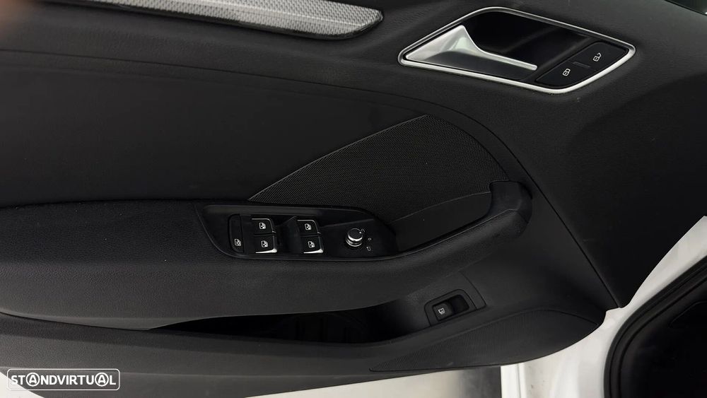 Audi A3 Sportback e-tron 1.4 TFSI Sport S tronic - 25