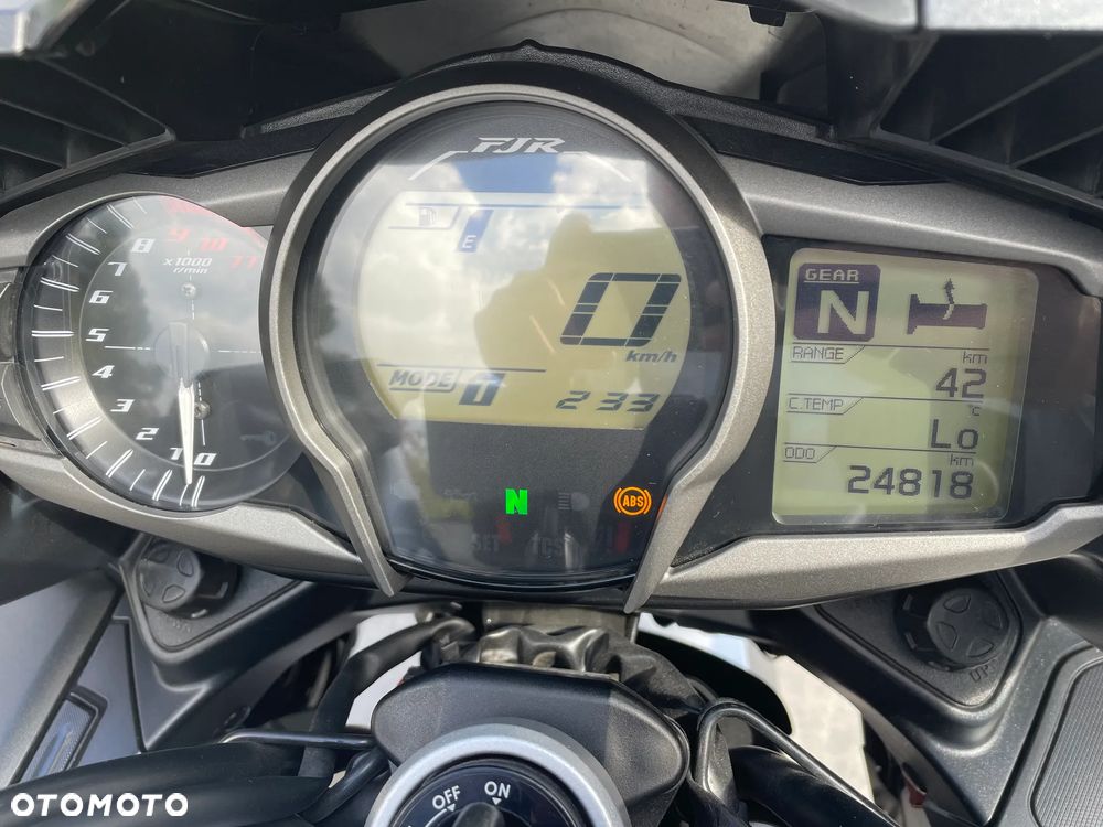 Yamaha FJR - 11