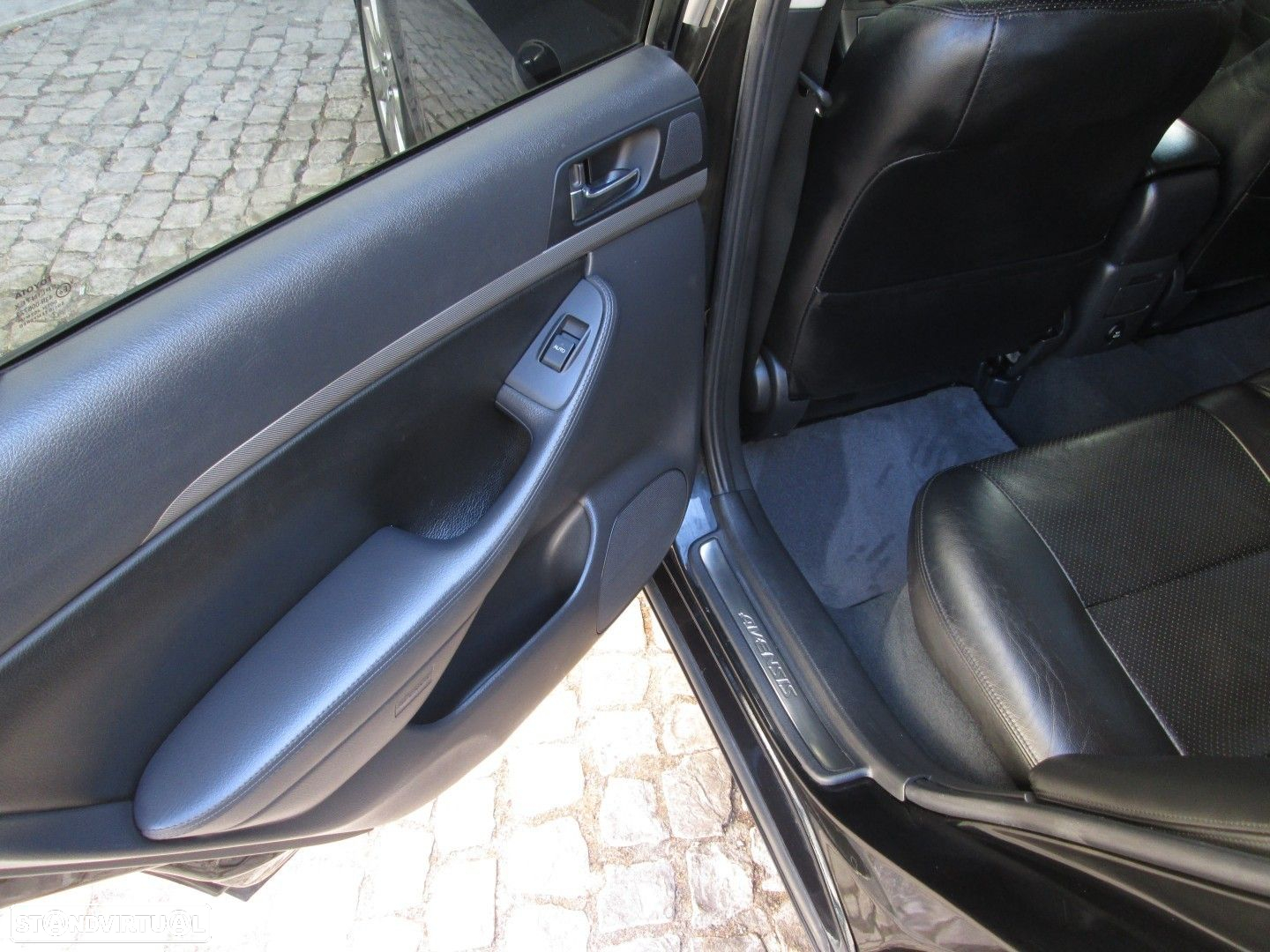 Toyota Avensis SW 2.0 D-4D Sol+GPS - 13