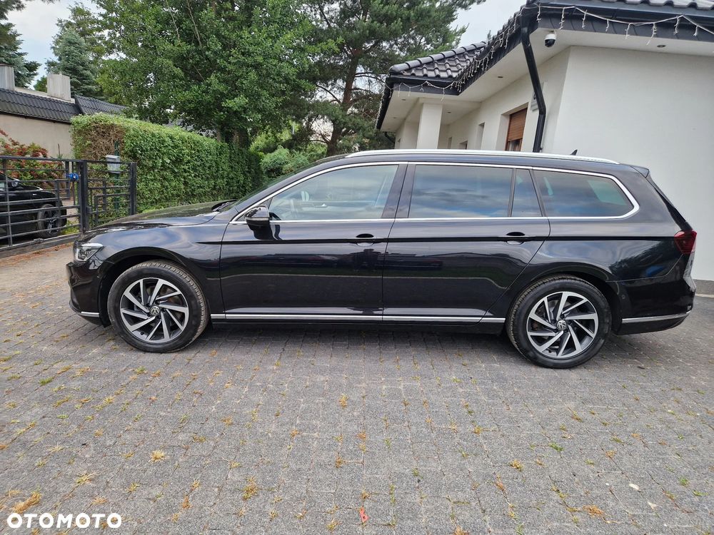 Volkswagen Passat Variant 2.0 TDI SCR DSG BlueMotion Highline - 2