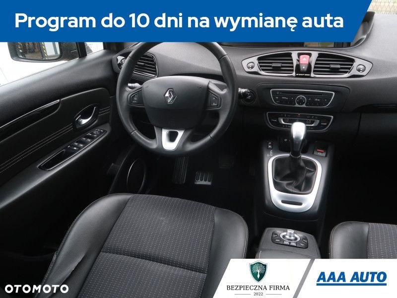 Renault Grand Scenic - 9