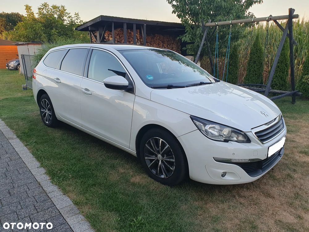 Peugeot 308 1.6 BlueHDi Allure S&S - 19