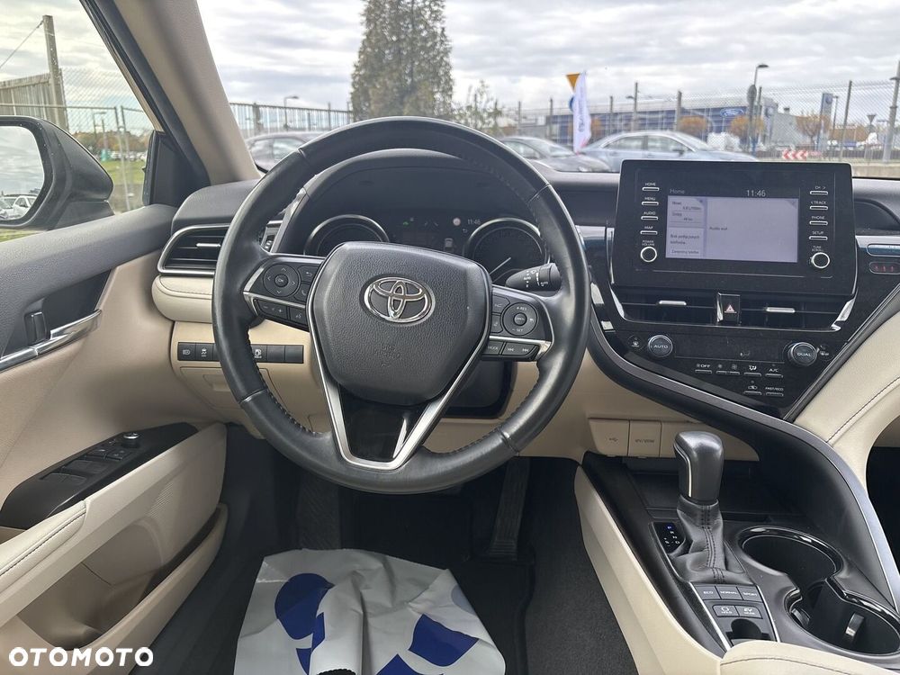 Toyota Camry 2.5 Hybrid Comfort CVT - 12