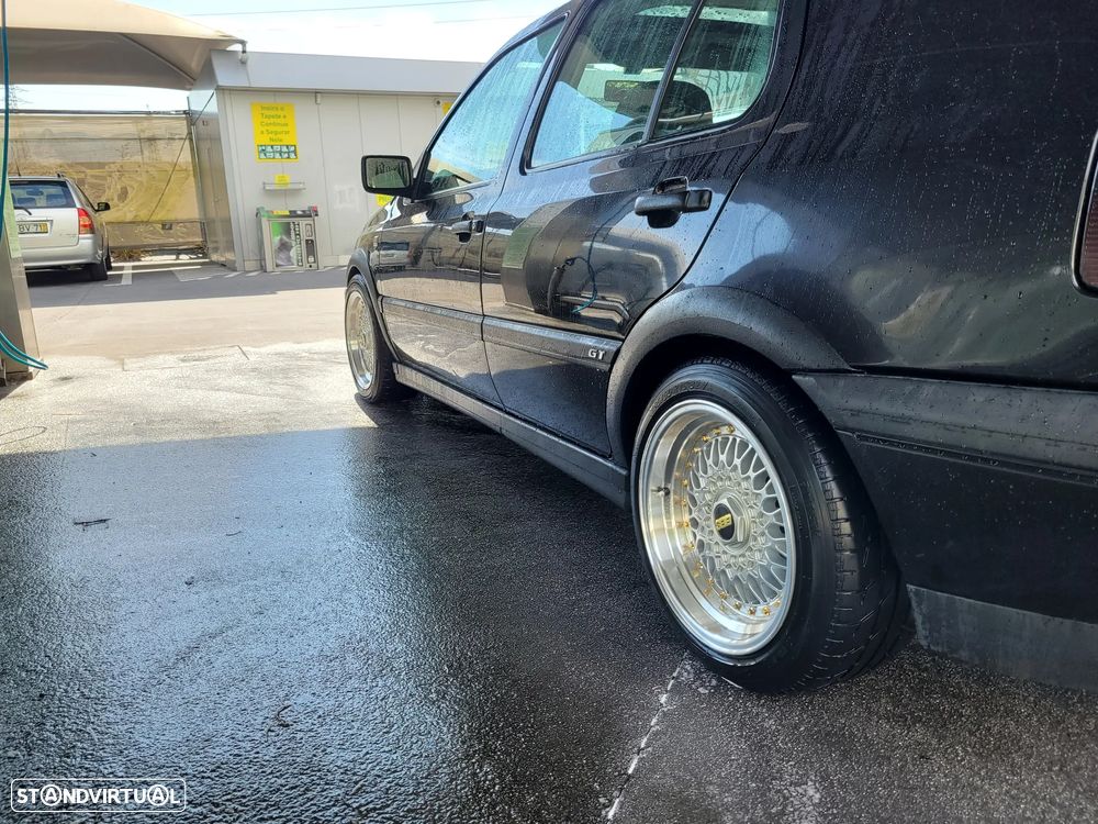 VW Golf 1.6 GT - 8