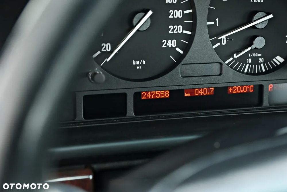 BMW Seria 5 - 29