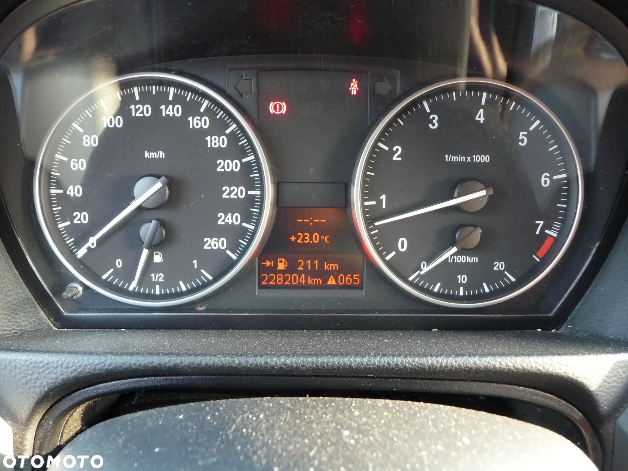 BMW Seria 3 320i - 12