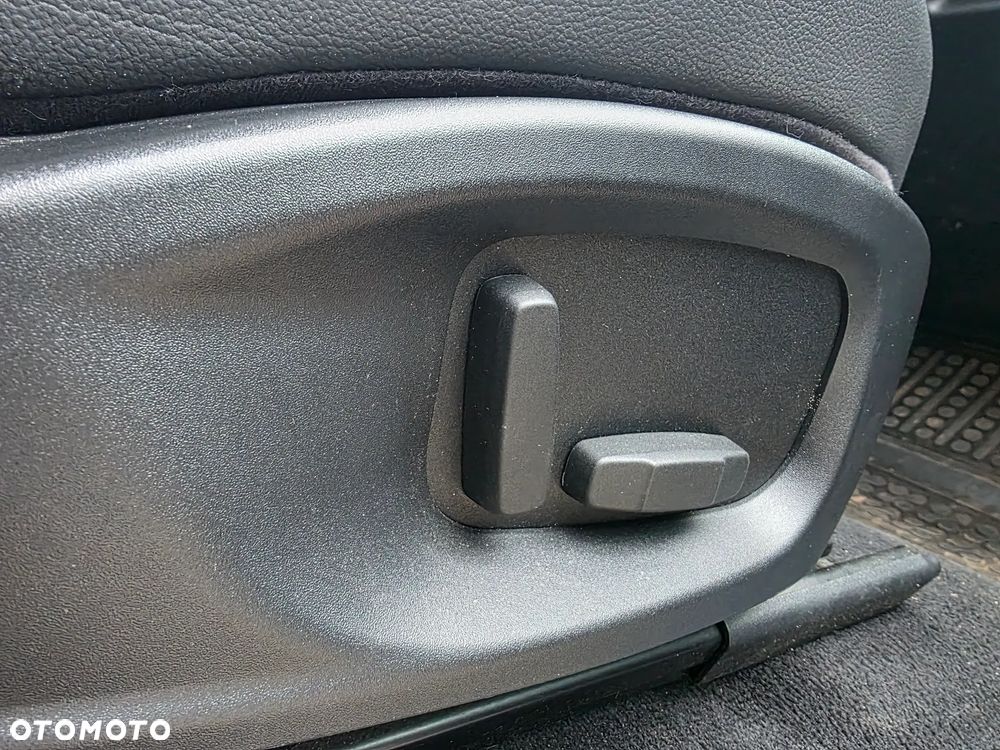 Jaguar E-Pace 2.0 i4P AWD S - 25