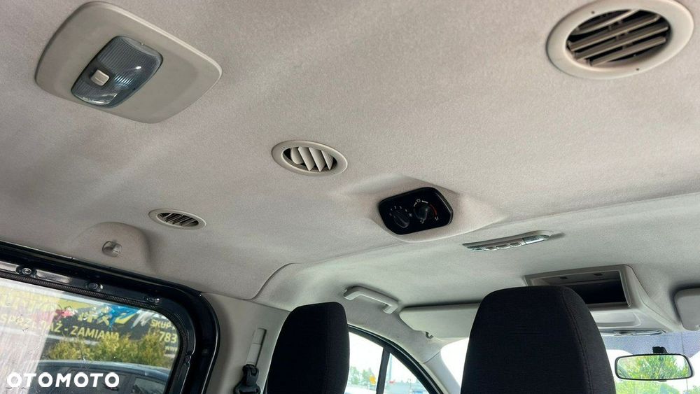 Ford Transit Custom - 28