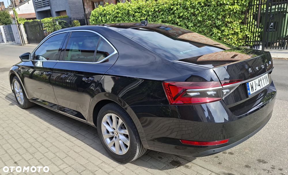 Skoda Superb 2.0 TSI L&K DSG - 8