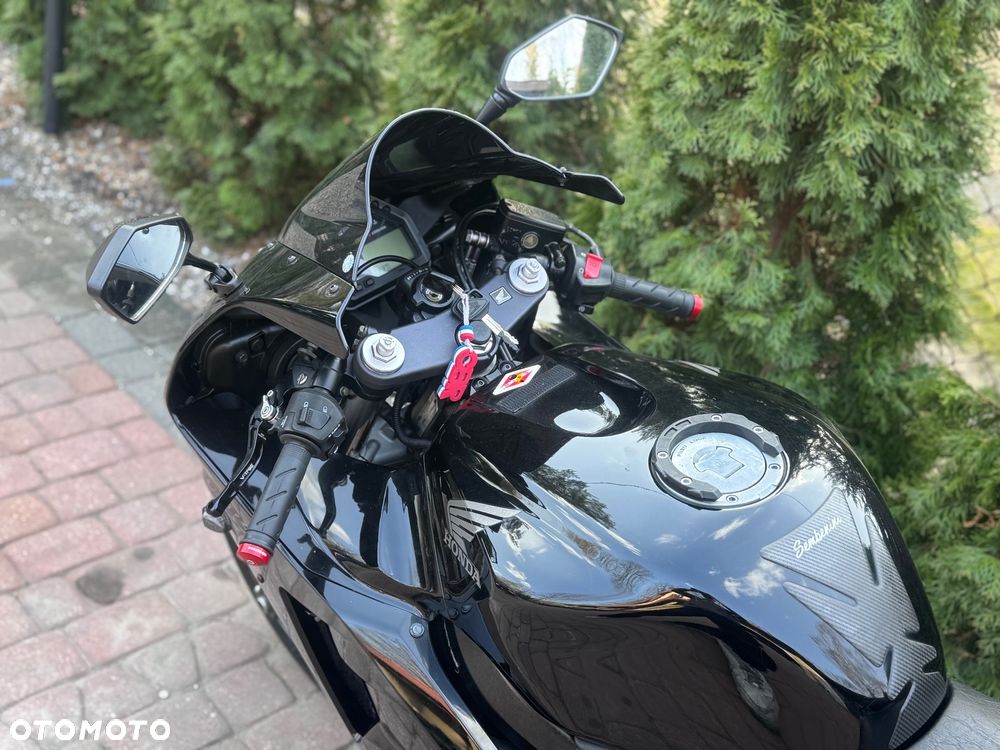 Honda CBR - 8