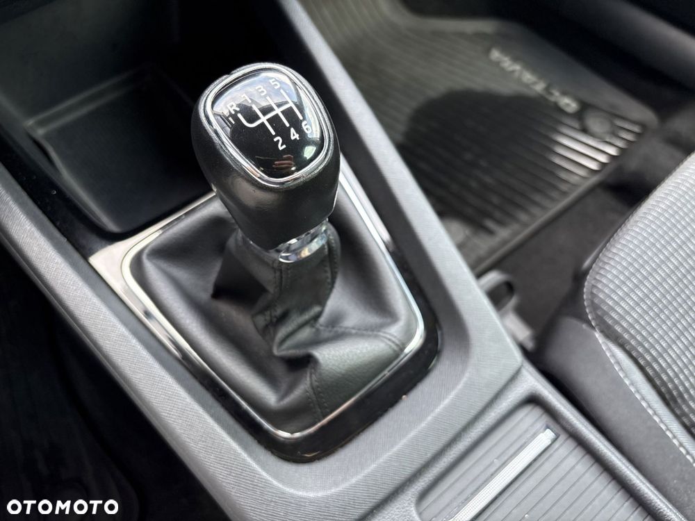 Skoda Octavia 1.5 TSI ACT Ambition - 15