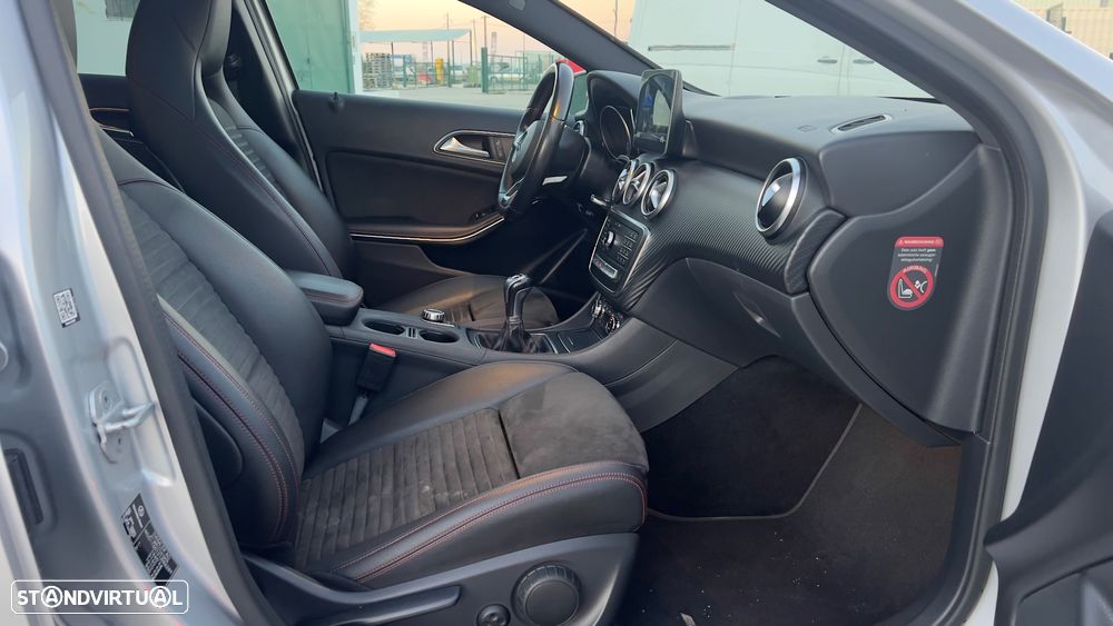 Mercedes-Benz A 180 CDI BE AMG Line - 13