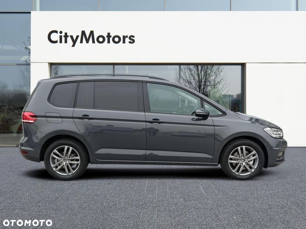 Volkswagen Touran - 8