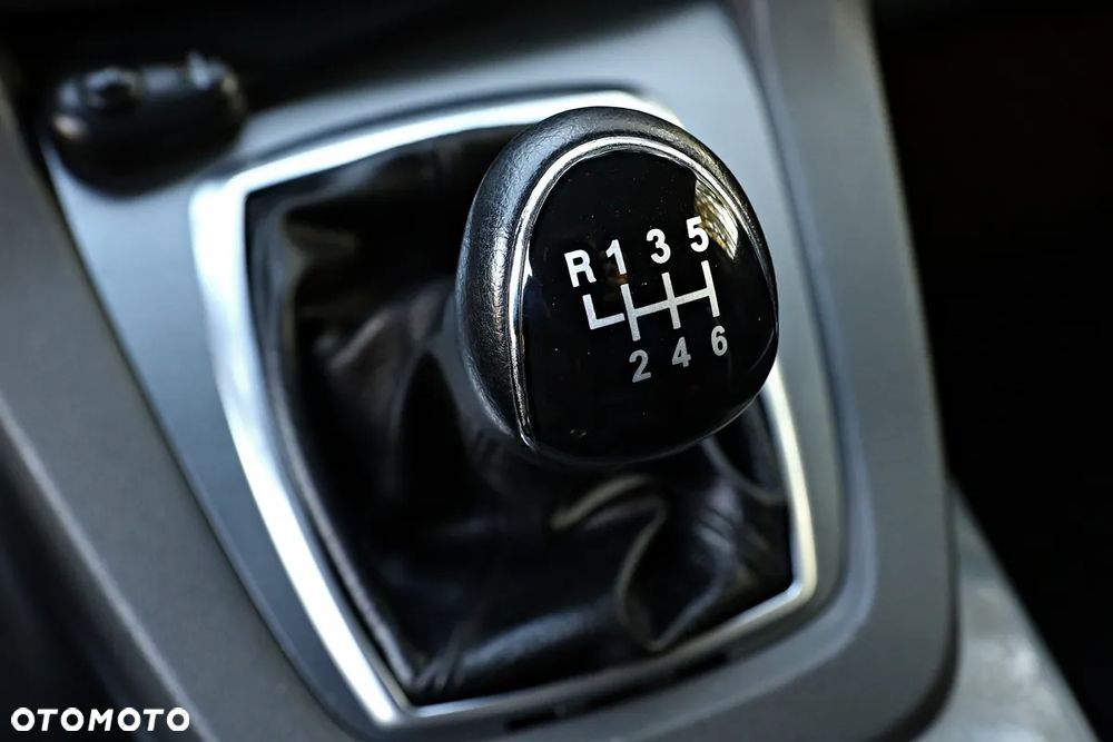 Ford Kuga 2.0 TDCi Trend - 28