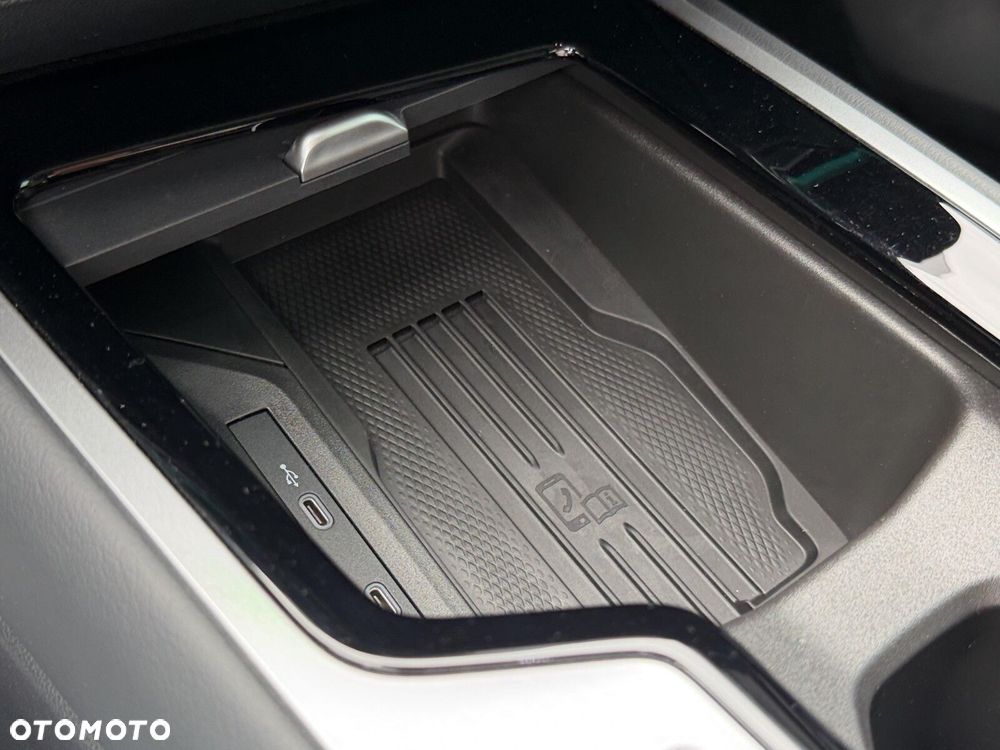 Volkswagen Passat Variant 2.0 TDI EVO Elegance DSG - 20