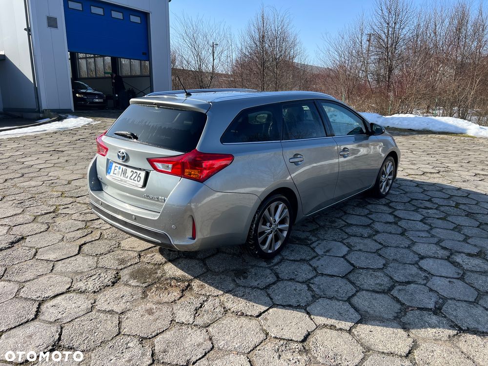 Toyota Auris 1.8 HSD Prestige NAVI - 8