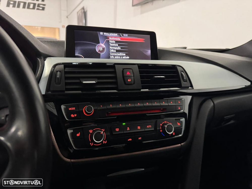 BMW 320 d Touring Pack M - 14