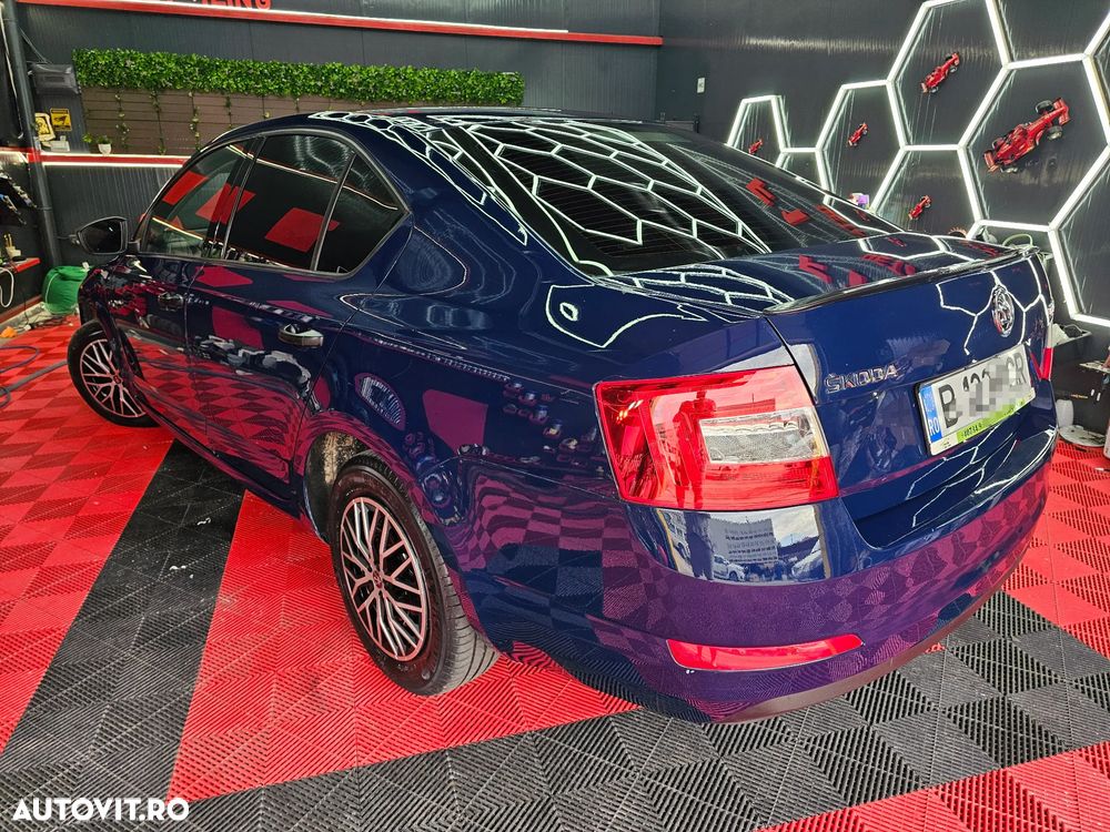 Skoda Octavia 1.6 TDI Active - 2