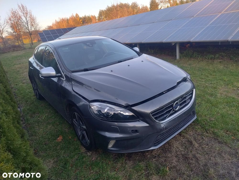 Volvo V40 T3 R-Design Momentum - 9