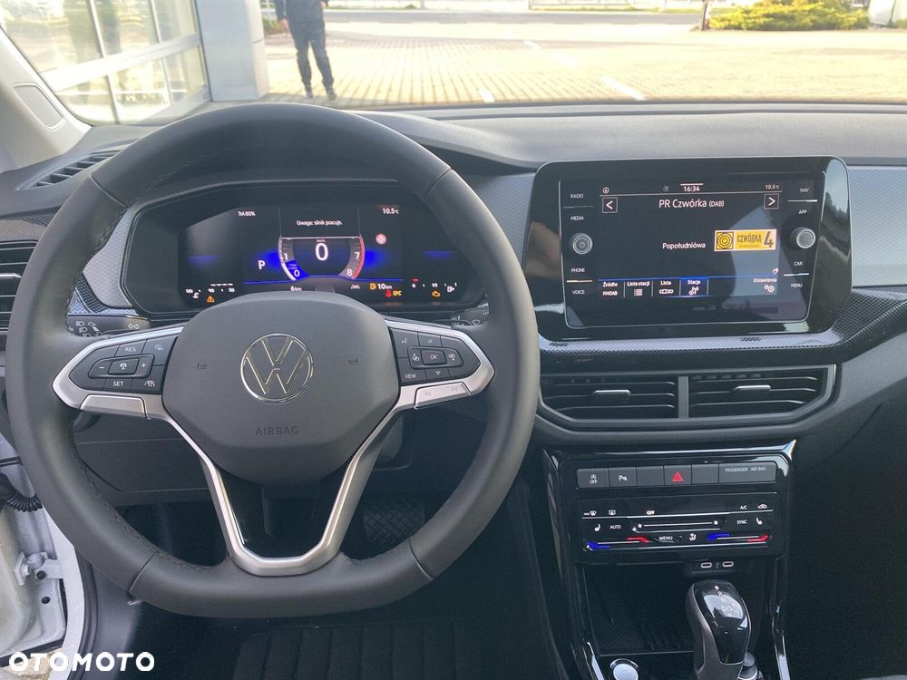 Volkswagen T-Cross - 13