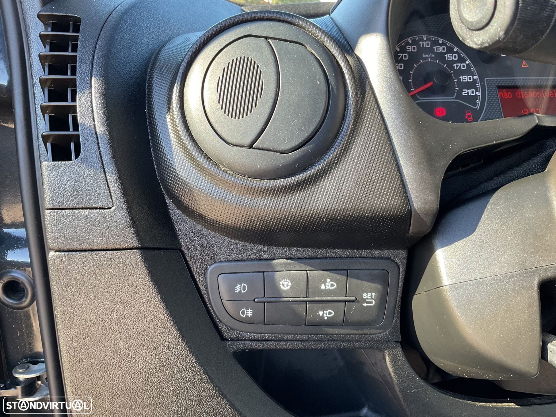 Fiat Fiorino 1.3 M-jet Adventure com 1GD - 30