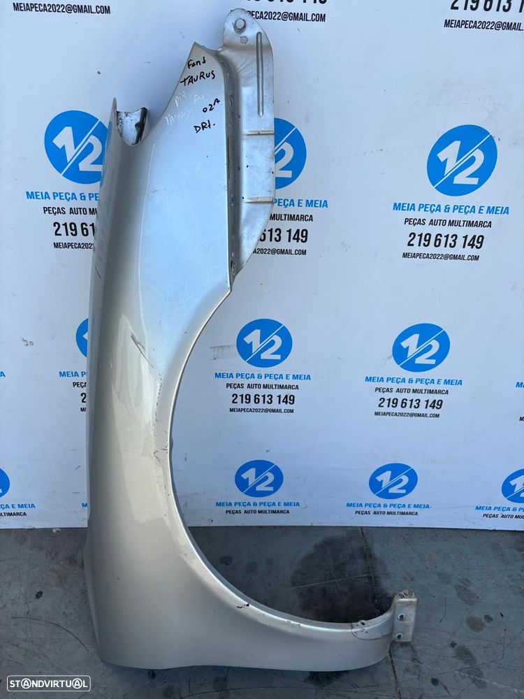 Guarda Lamas Direito Ford Taurus de 2002 - 1