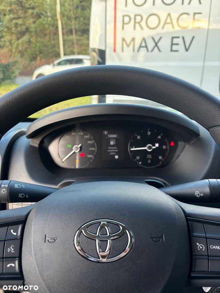 Toyota Proace MAX - 8
