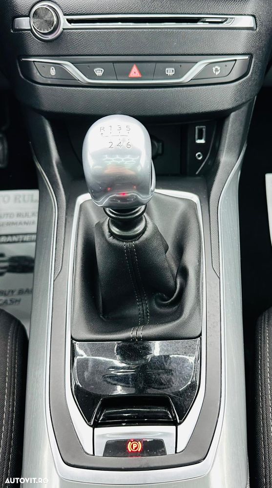 Peugeot 308 e-HDi 115 Stop & Start Allure - 24