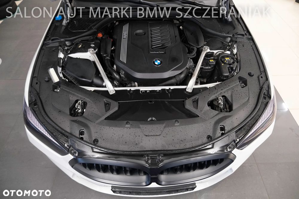 BMW Seria 8 840i xDrive - 33