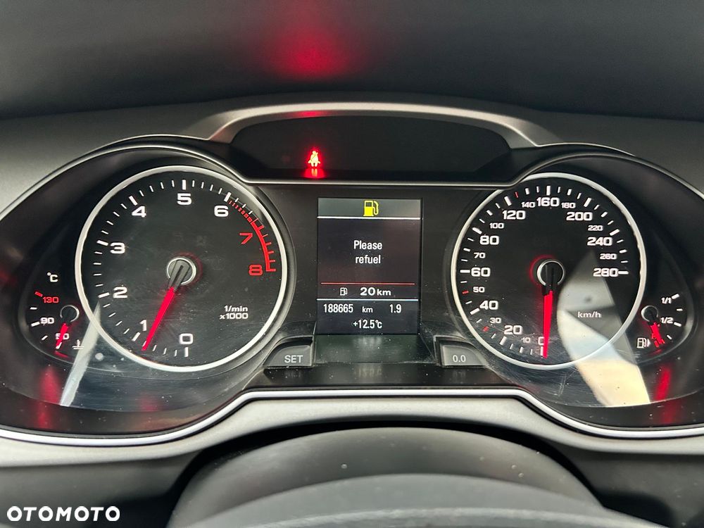 Audi A4 Avant 1.8 TFSI S line Sportpaket - 32