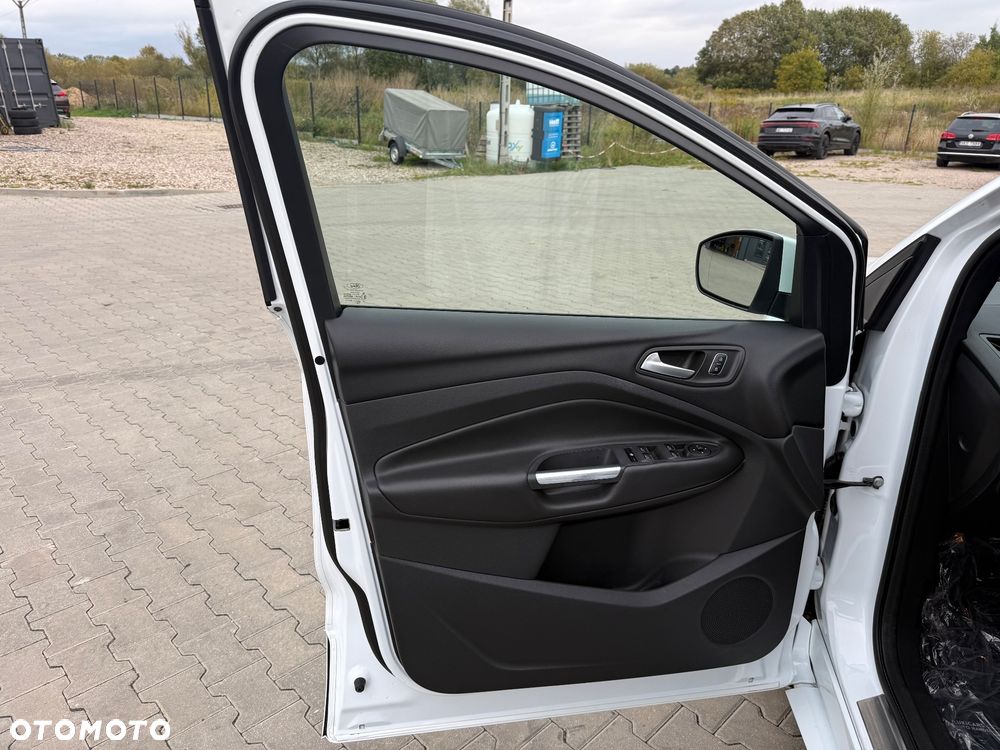 Ford Kuga 2.0 TDCi 4x4 ST-Line - 26