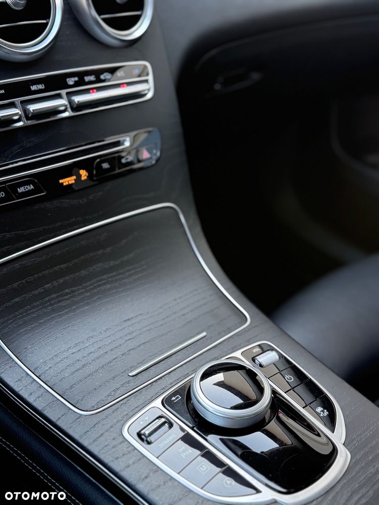 Mercedes-Benz GLC - 18