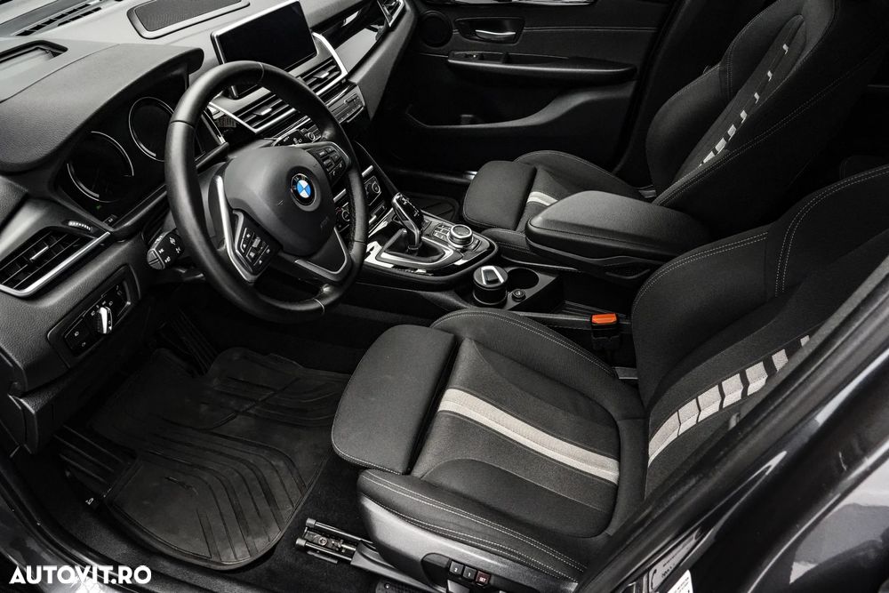 BMW Seria 2 220d AT Advantage - 12