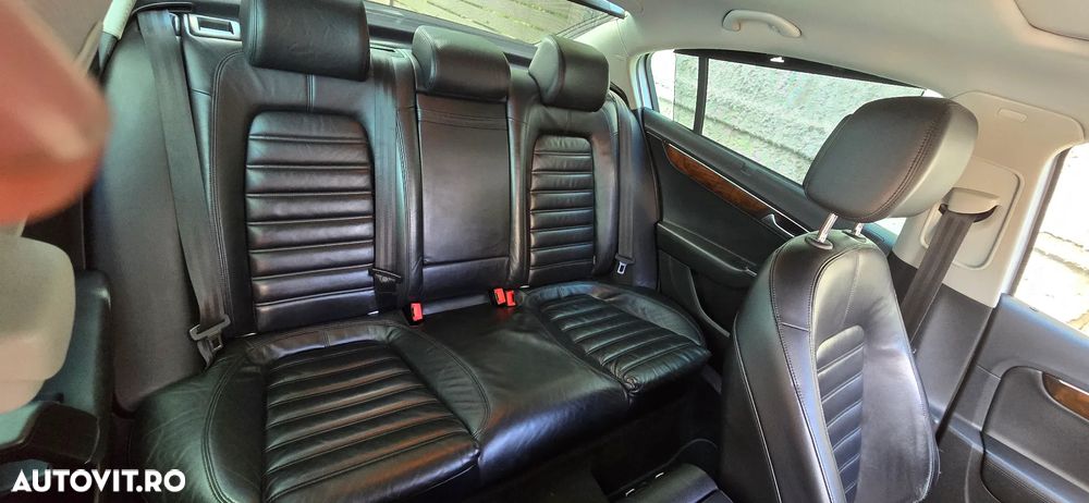 Volkswagen Passat 2.0 TSI DSG Comfortline - 12