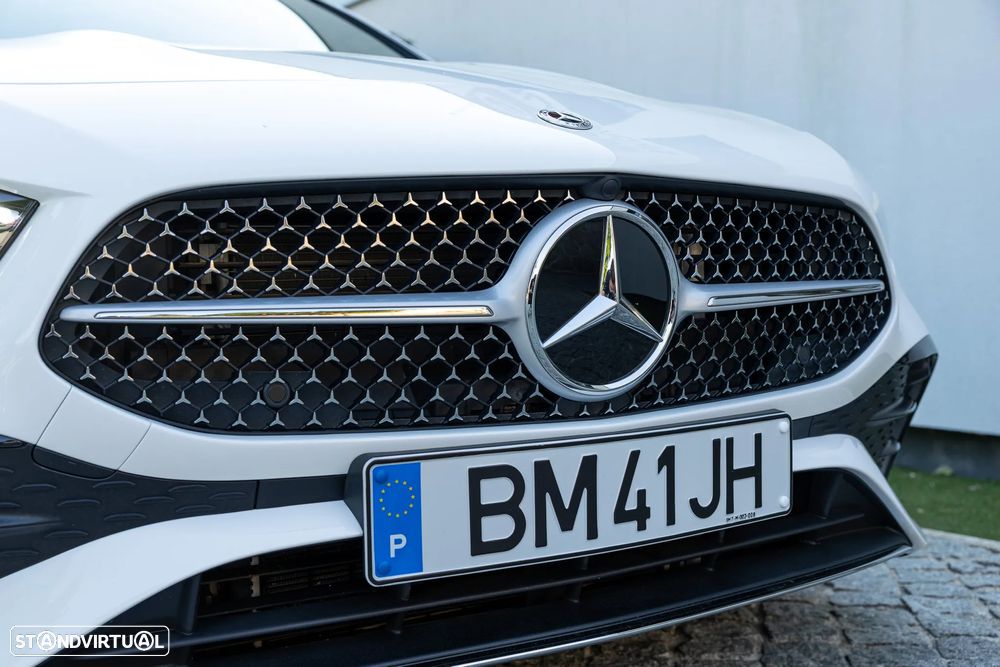 Mercedes-Benz A 200 Limousine 7G-DCT AMG Line - 7