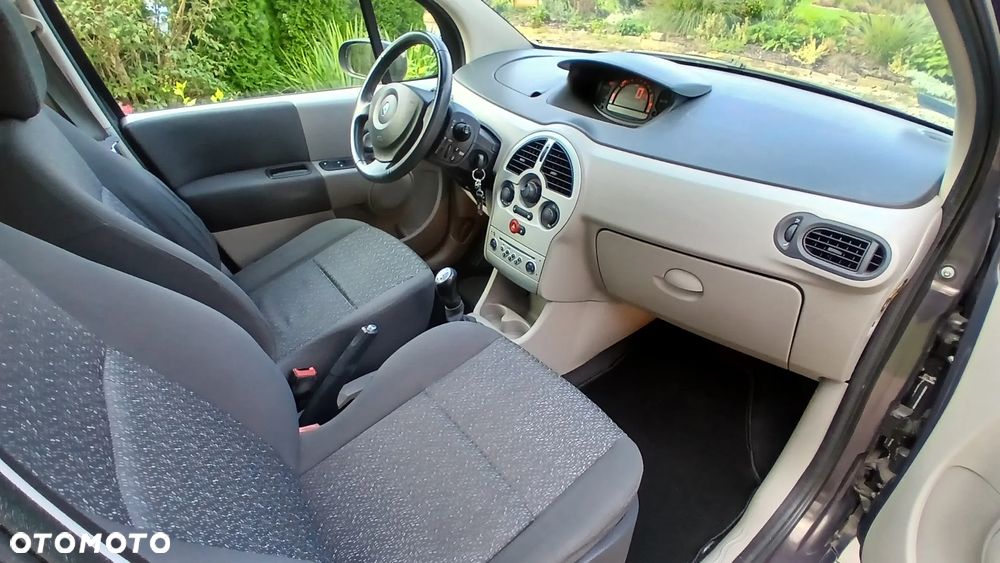Renault Modus - 18