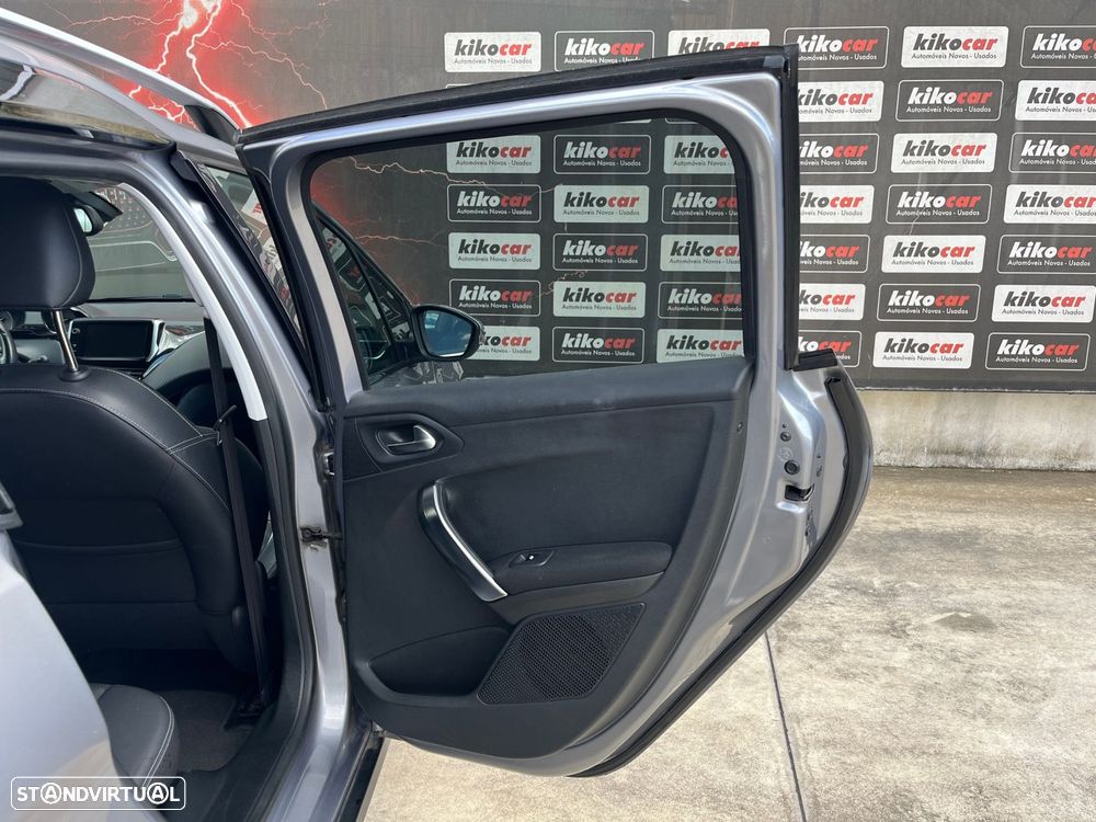 Peugeot 2008 1.6 e-HDi Allure - 41