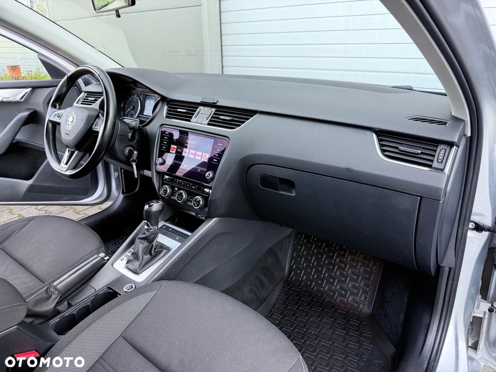 Skoda Octavia 2.0 TDI Ambition DSG - 21
