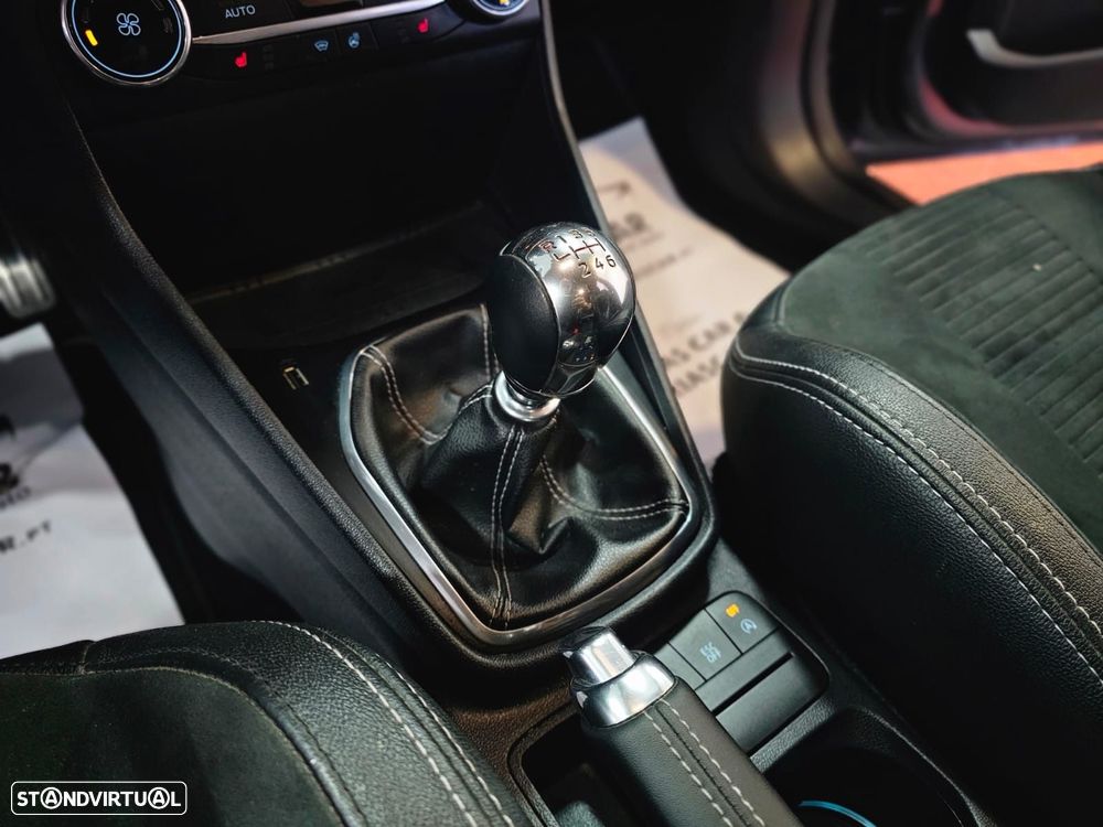 Ford Fiesta 1.5 EcoBoost ST - 20