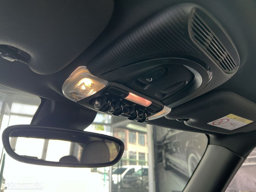 MINI 3 Portas Cooper SE - 20