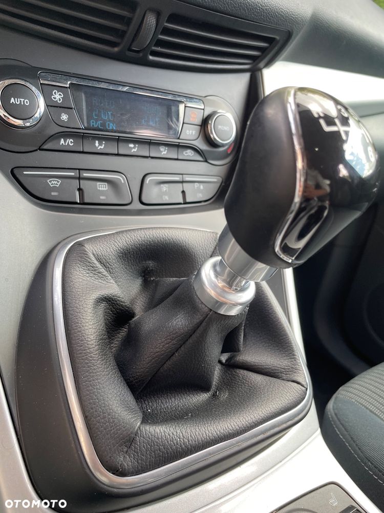 Ford Grand C-MAX - 26