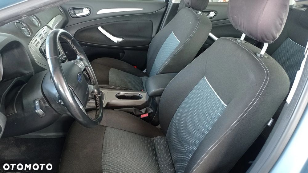 Ford Mondeo 1.6 Titanium - 35